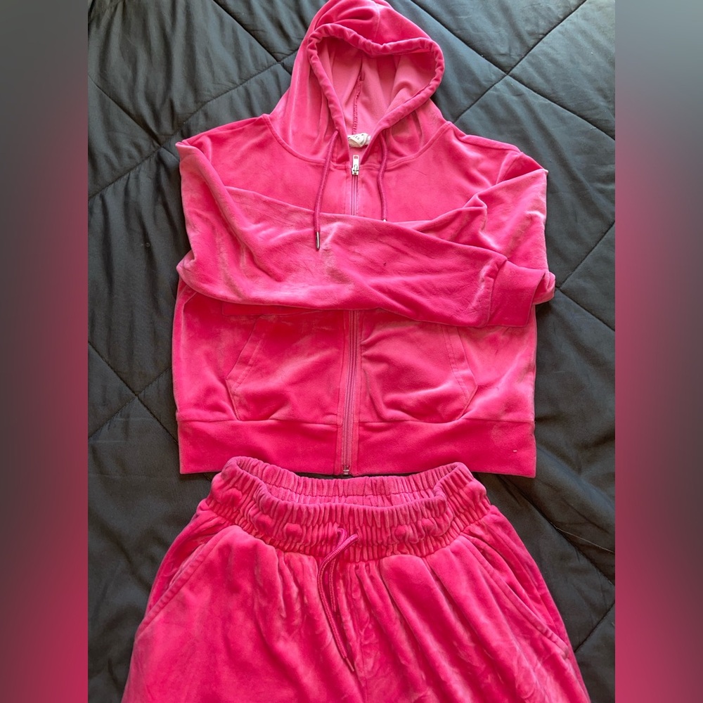 Matching Velvet 2 Piece Sweatsuit